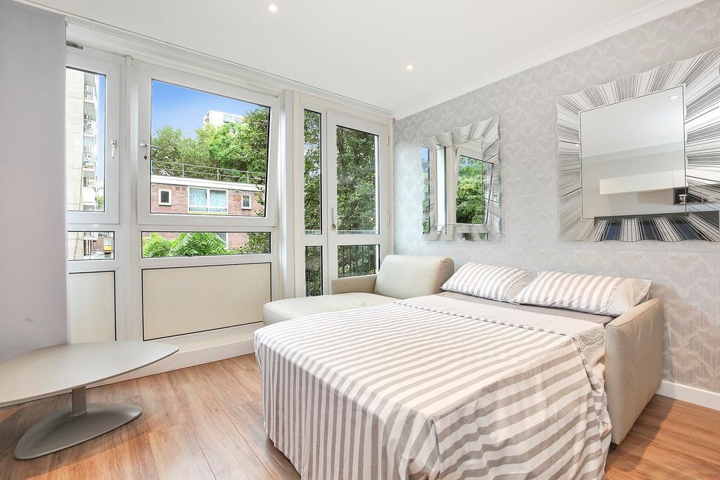Sach'S 2 Bedrooms Apartment - No Lift Londres Exterior foto